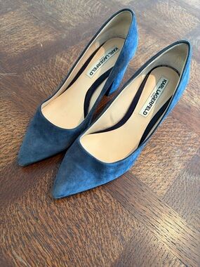 Karl Lagerfeld Blue Suede Pointed-Toe Pumps
